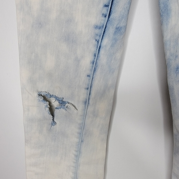 Madewell Light Storm Acid Wash Crop Skinny Jeans - Picture 6 of 14